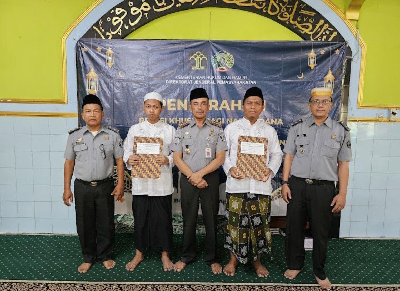 Para Napi yang dapan remisi Idul Fitri. (Foto: Humas Lapas Bojonegoro)