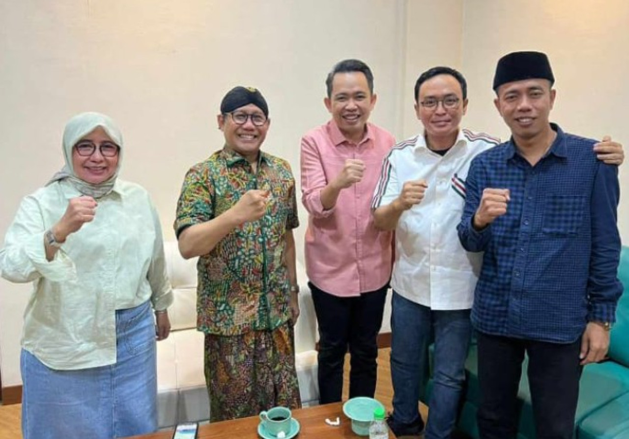 Gus Fawait saat menerima silaturahmi Ketua DPW PKB Jatim Abdul Halim Iskandar beserta rombongan. (Foto: Khus for jatimnow.com)