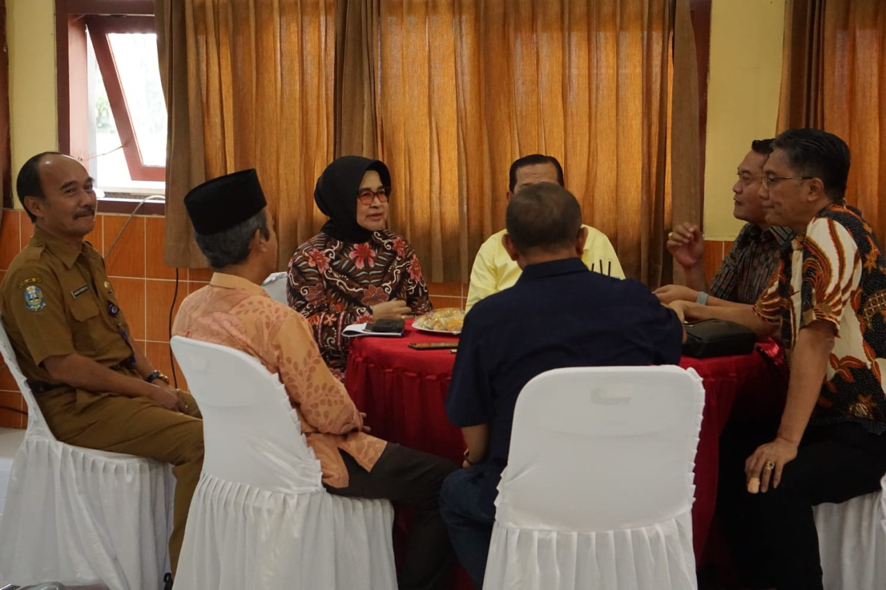 Komisi E DPRD Jatim  saat kunjungan kerja ke UPT BPK Kediri, Selasa (23/4/2024). (Foto: Setadi for jatimnow.com)