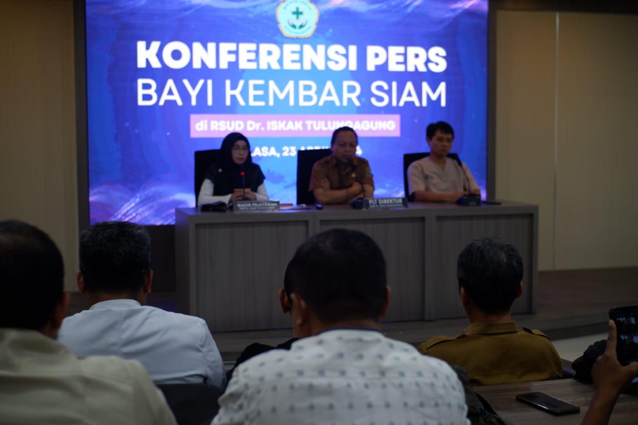 Konferensi pers di RSUD dr Iskak Tulungagung. (Foto: Bramanta Pamungkas/jatimnow.com)