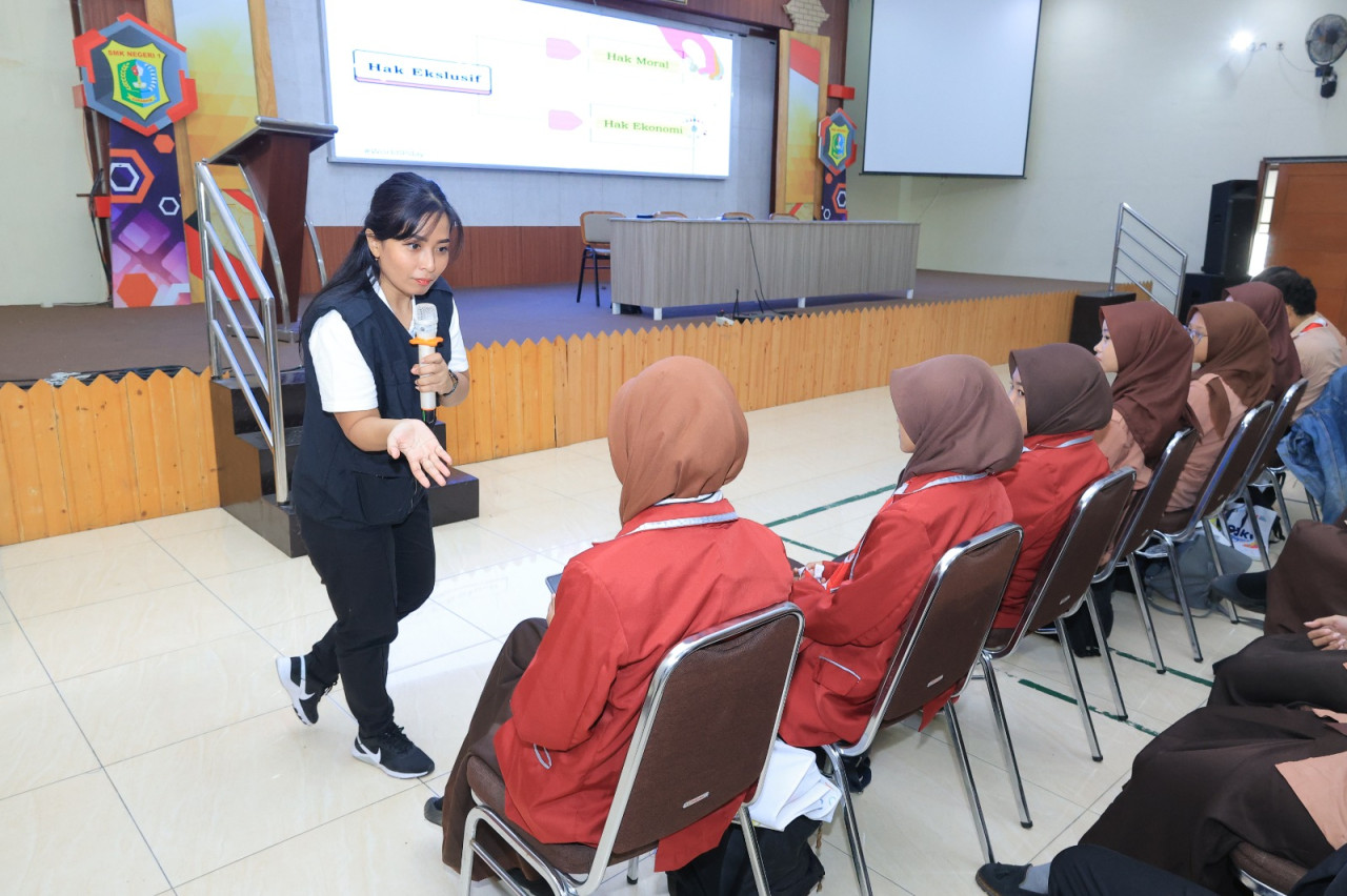 RUKI Jatim sapa siswa di Surabaya. (Foto-foto: Humas Kemenkumham Jatim/jatimnow.com)
