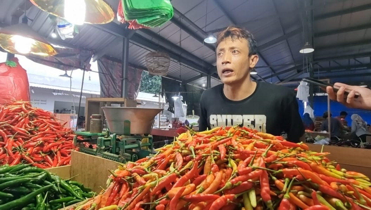 Pedagang Bongkar Rahasia Cabai di PISS Segar Tahan Lama