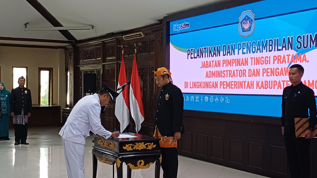 Pak Yes Lantik Ulang 50 Pejabat Pemkab Lamongan Rekomendasi Kemendagri