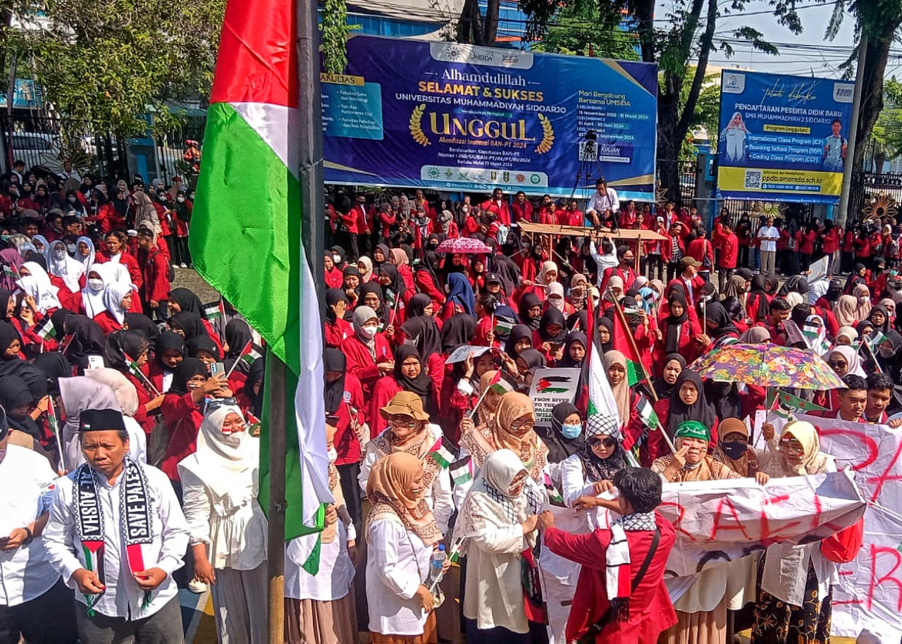 Aksi bela Palestina yang digelar Umsida. (Foto: Ahaddiini HM/jatimnow.com).