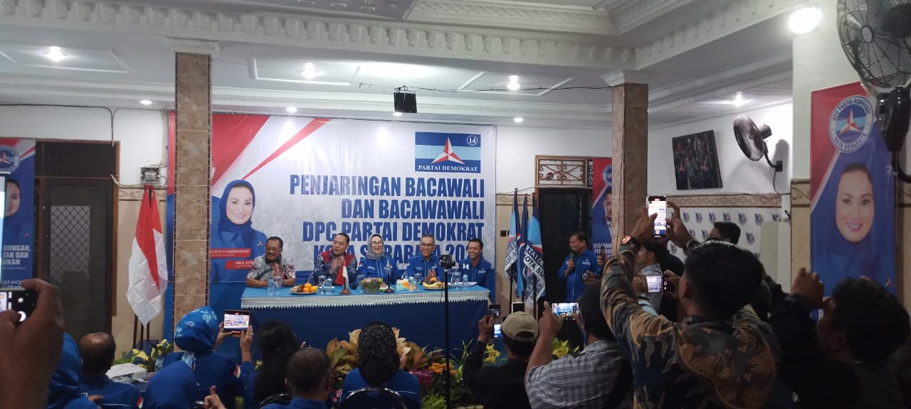 Kunjungan Eri Cahyadi dan Armuji ke kantor DPC Demokrat Surabaya. (Foto: Misbahul Munir /jatimnow.com)