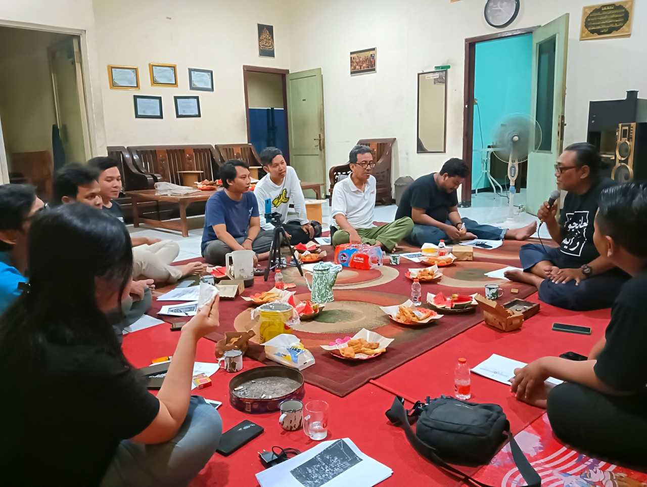 Diskusi "Perjalanan Pendidikan di Sidoarjo: Dari Masa Kolonial Hingga Era Modern" yang diadakan Forwas di Balai Wartawan. (Foto: Ahaddiini HM/jatimnow.com)