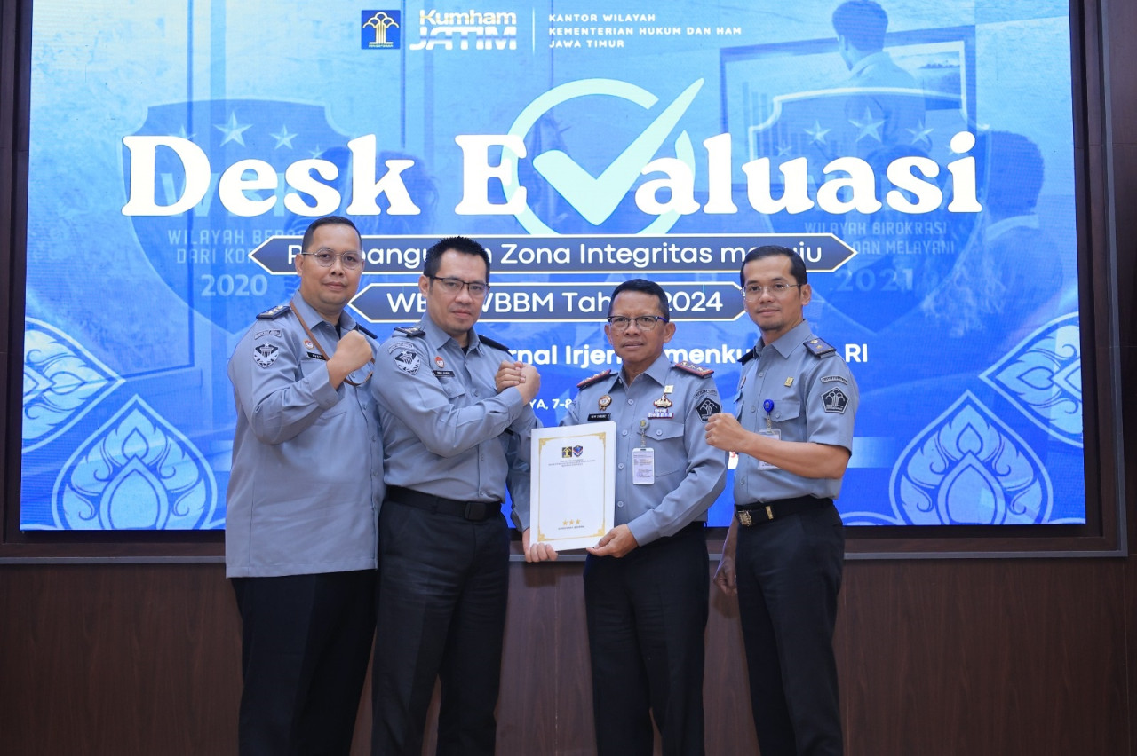 Kakanwil Kemenkumham Jatim dalam evaluasi pembangunan zona integritas menuju Wilayah Bebas dari Korupsi (WBK) di jajaran Kanwil Kemenkumham Jatim. (Foto: Humas Kemenkumham Jatim for jatimnow.com)