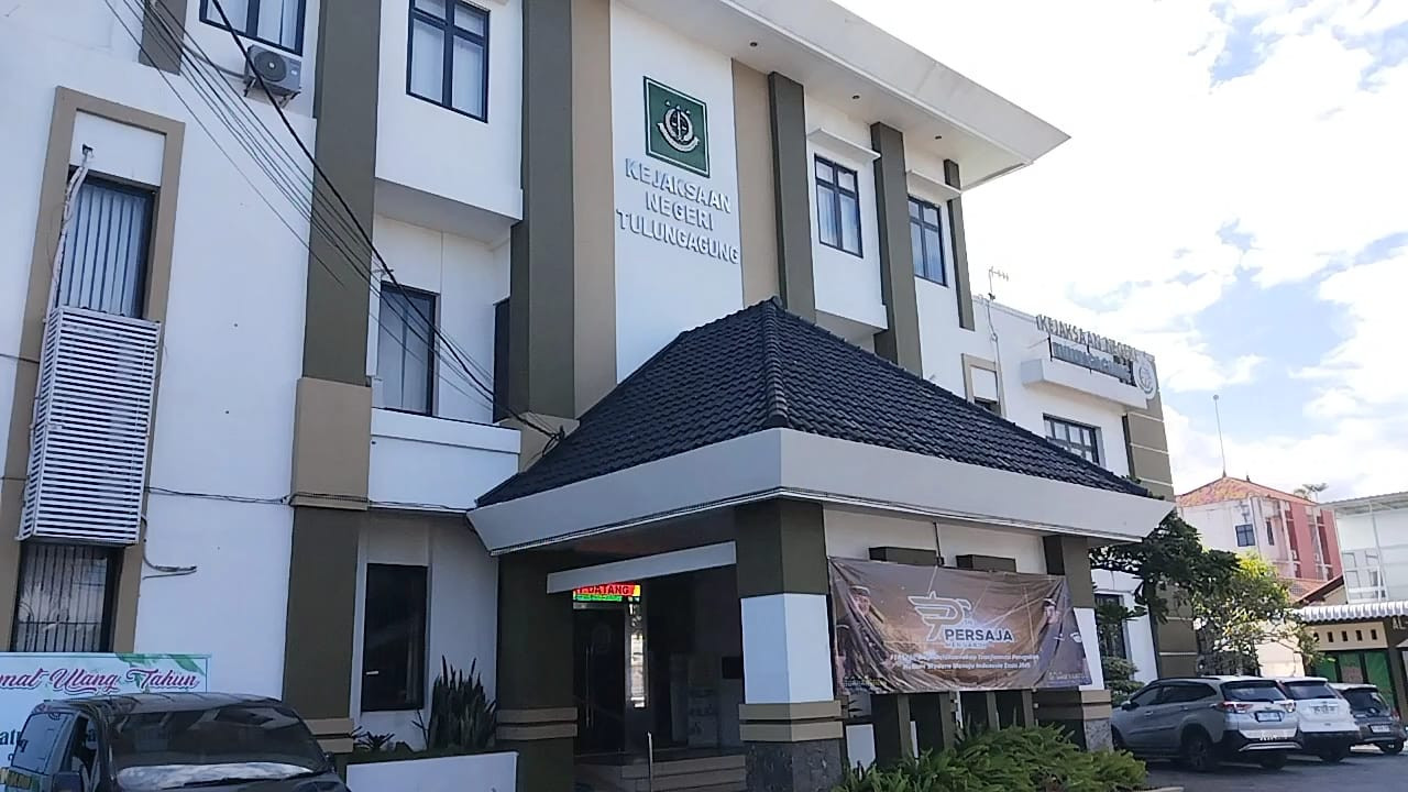 Kantor Kejaksaan Negeri Tulungagung. (Foto: Bramanta Pamungkas/jatimnow.com)