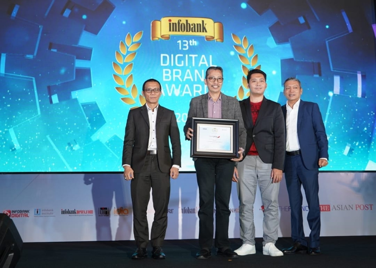 Direktur Utama Bank Jatim Busrul Iman dalam acara 13th Infobank-Digital Bank Recognition 2024.  (Foto: Humas bank Jatim)