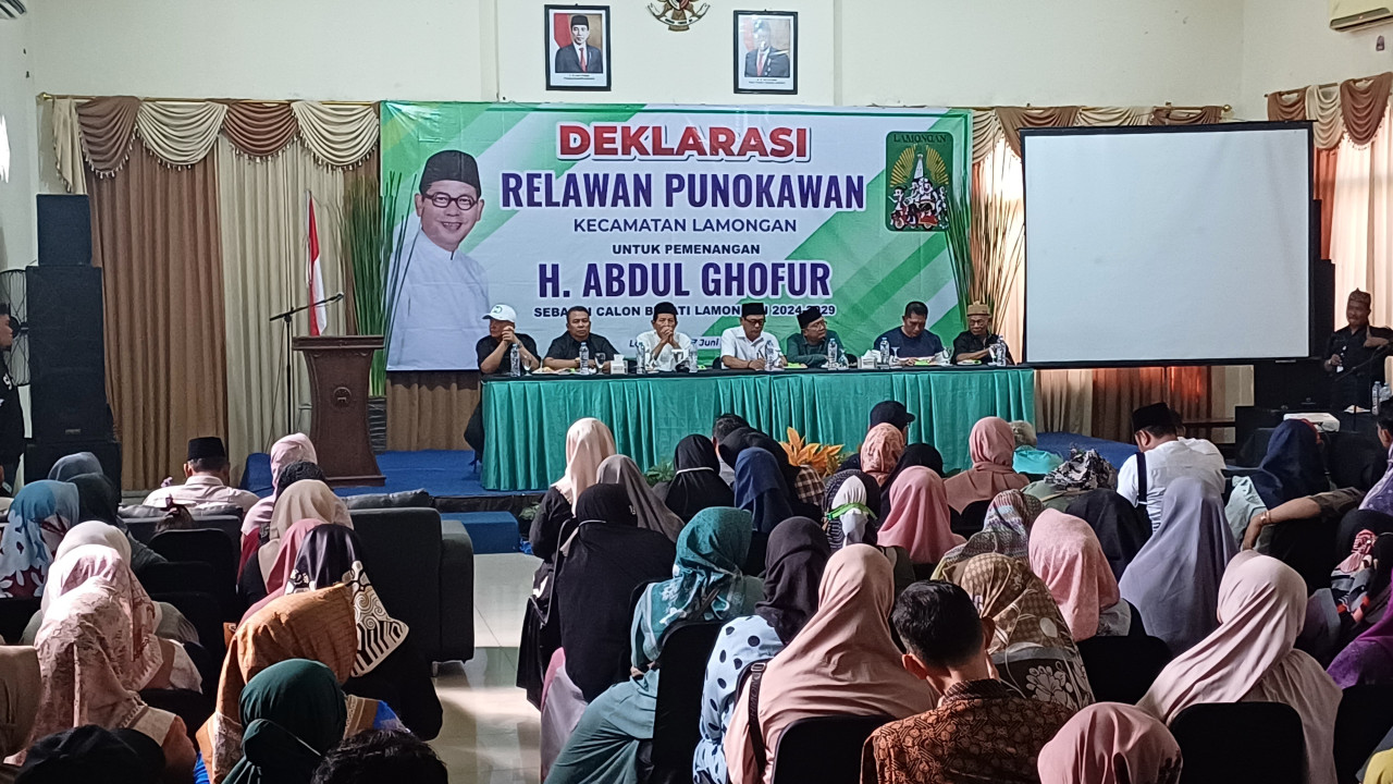 Deklarasi dukungan Relawan Punokawan Lamongan untuk Abdul Ghofur. (Foto: Adyad Ammy Iffansah/jatimnow.com)
