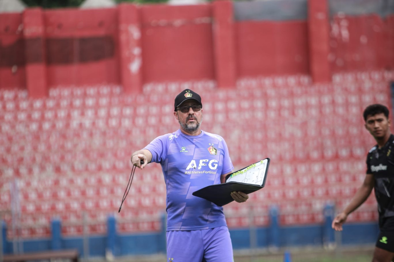 Pelatih Persik Kediri Marcelo Rospide. (Foto: Persik Kediri/jatimnow.com)