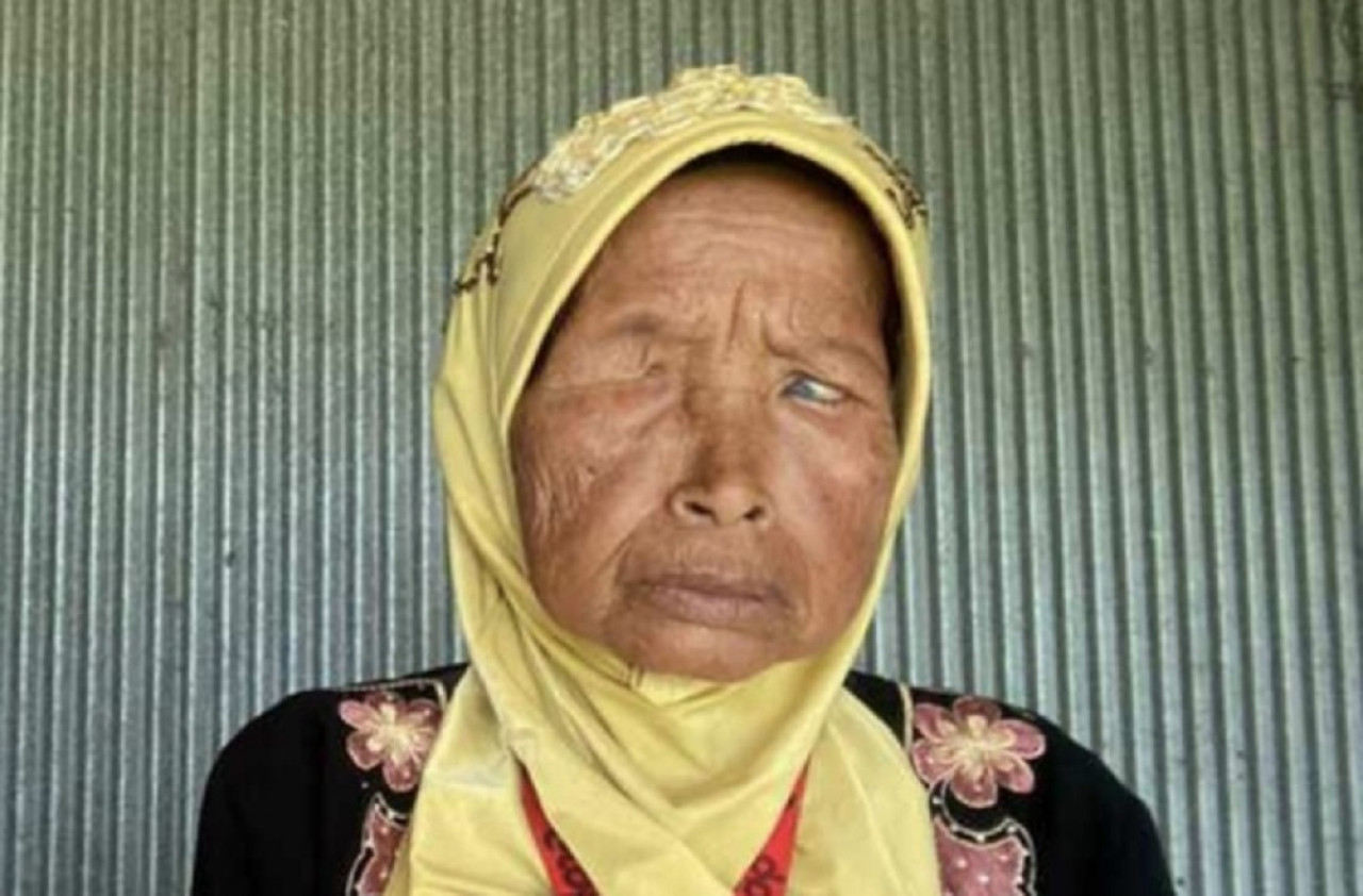 Hotijah naik haji setelah menabung selama 12 tahun. (Foto: Fathor Rahman/jatimnow.com)