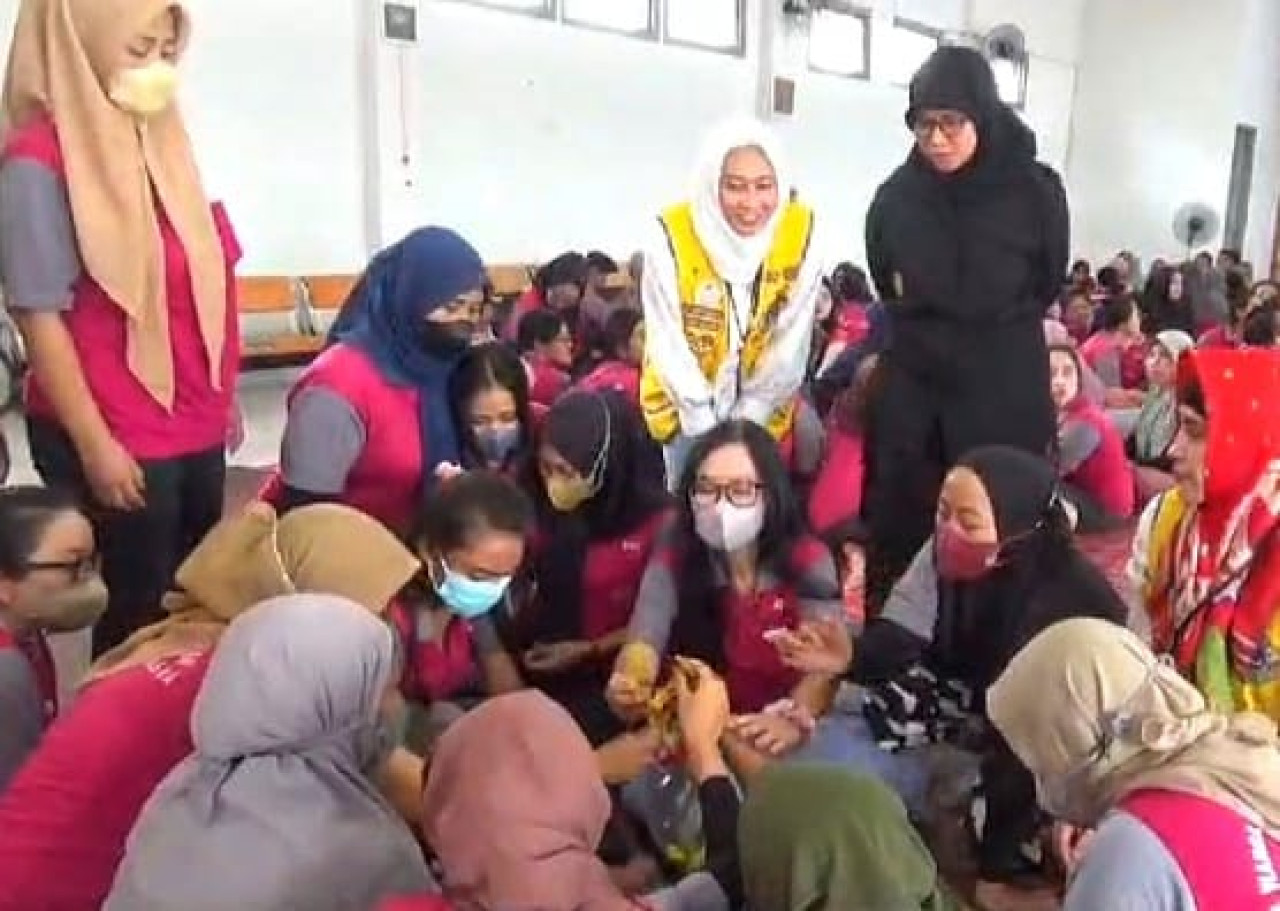 Warga Binaan Rutan Perempuan Surabaya Dilatih Bikin Eco Enzyme