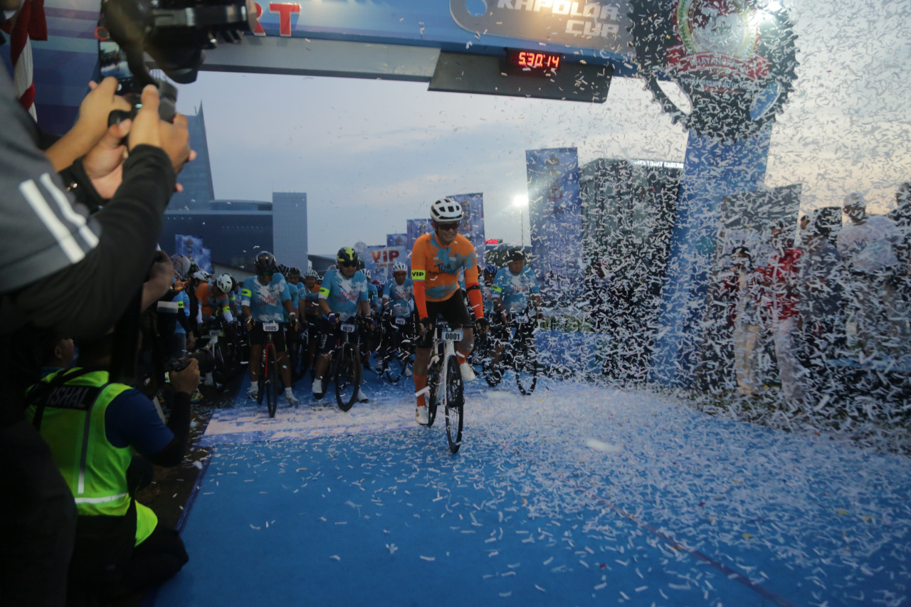 Pelepasan event Tour de Panderman 2024 Polda Jatim. (Foto: Humas Polda Jatim)