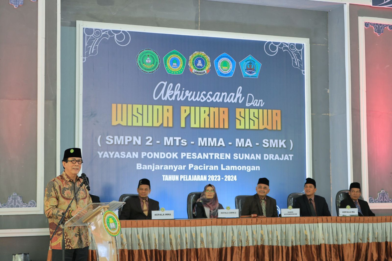 Orasi Ilmiah Menkumham di Ponpes Sunan Drajat Lamongan