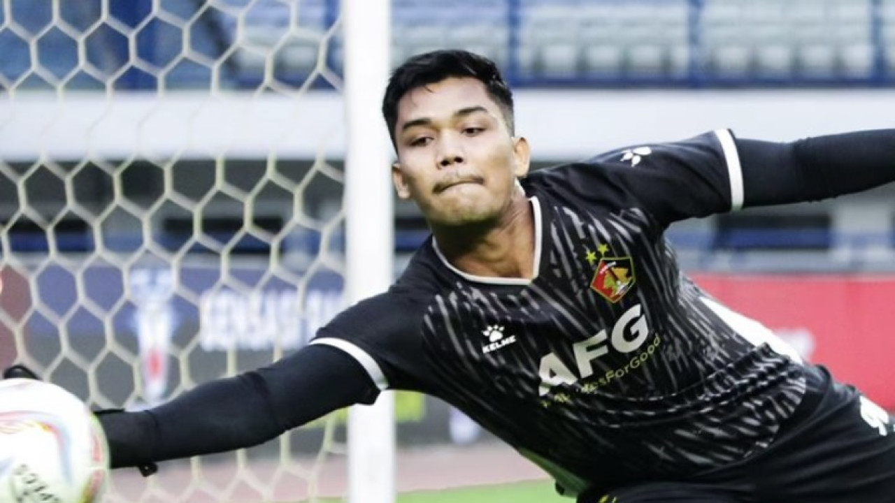 Potret kiper Persik Kediri Miswar Saputra. (Foto: Persik Kediri/jatimnow.com)