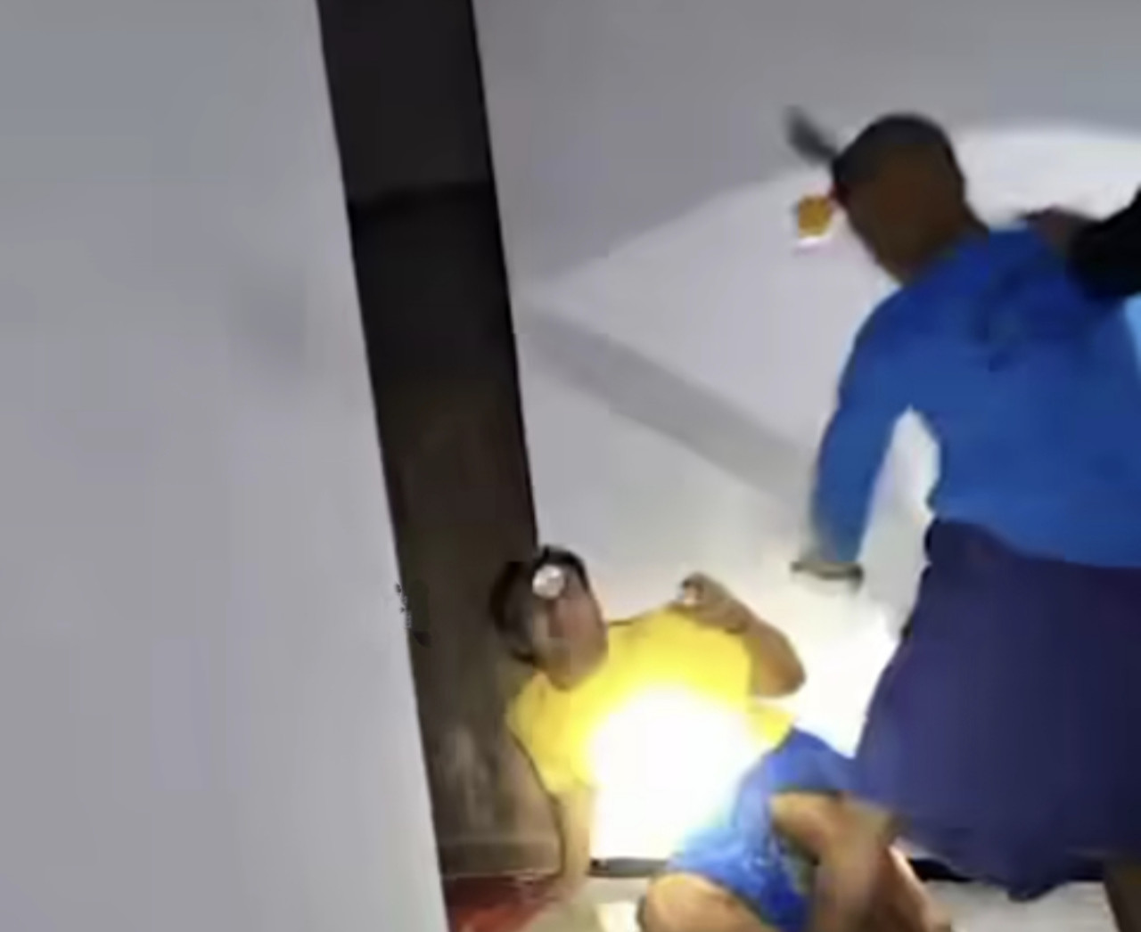 Pria di Jember Dihajar Massa Gegara Nyelonong Masuk Rumah Istri Orang