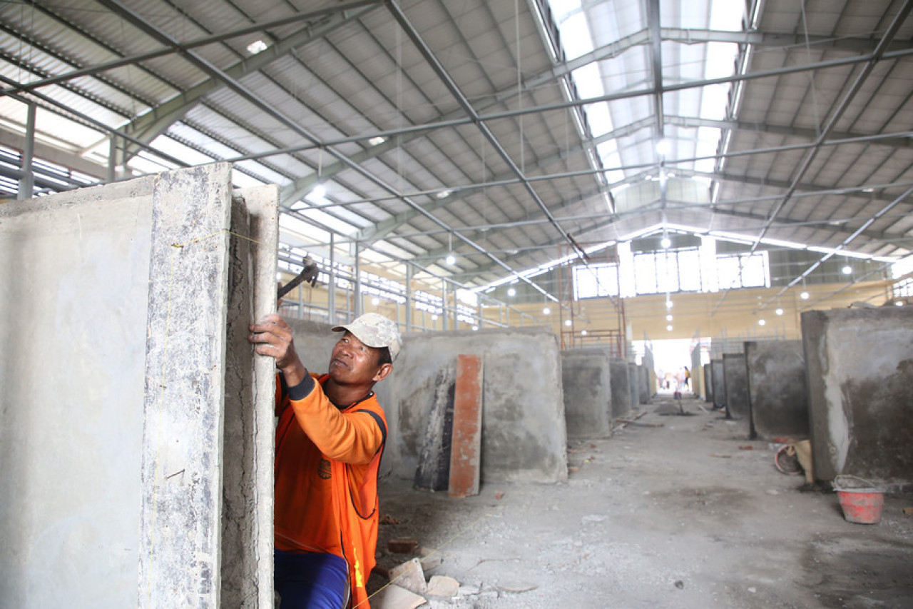 Proses pembangunan Pasar Karah Baru. (Foto: Humas Pemkot Surabaya)