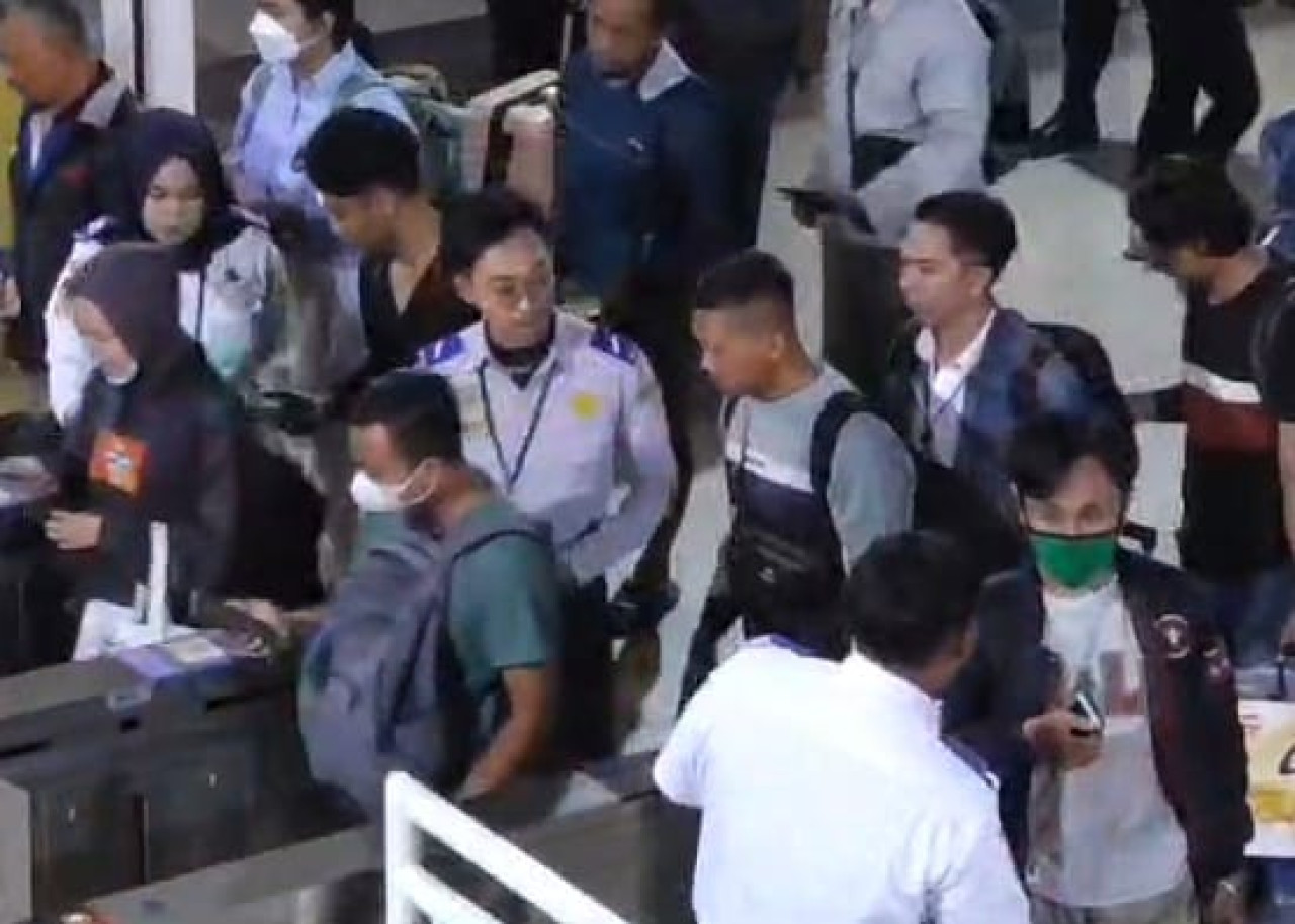 Suasana arus mudik Hari Raya Idul Adha di terminal Purabaya Bungurasih Sidoarjo. (Foto: Ahaddiini HM/jatimnow.com).