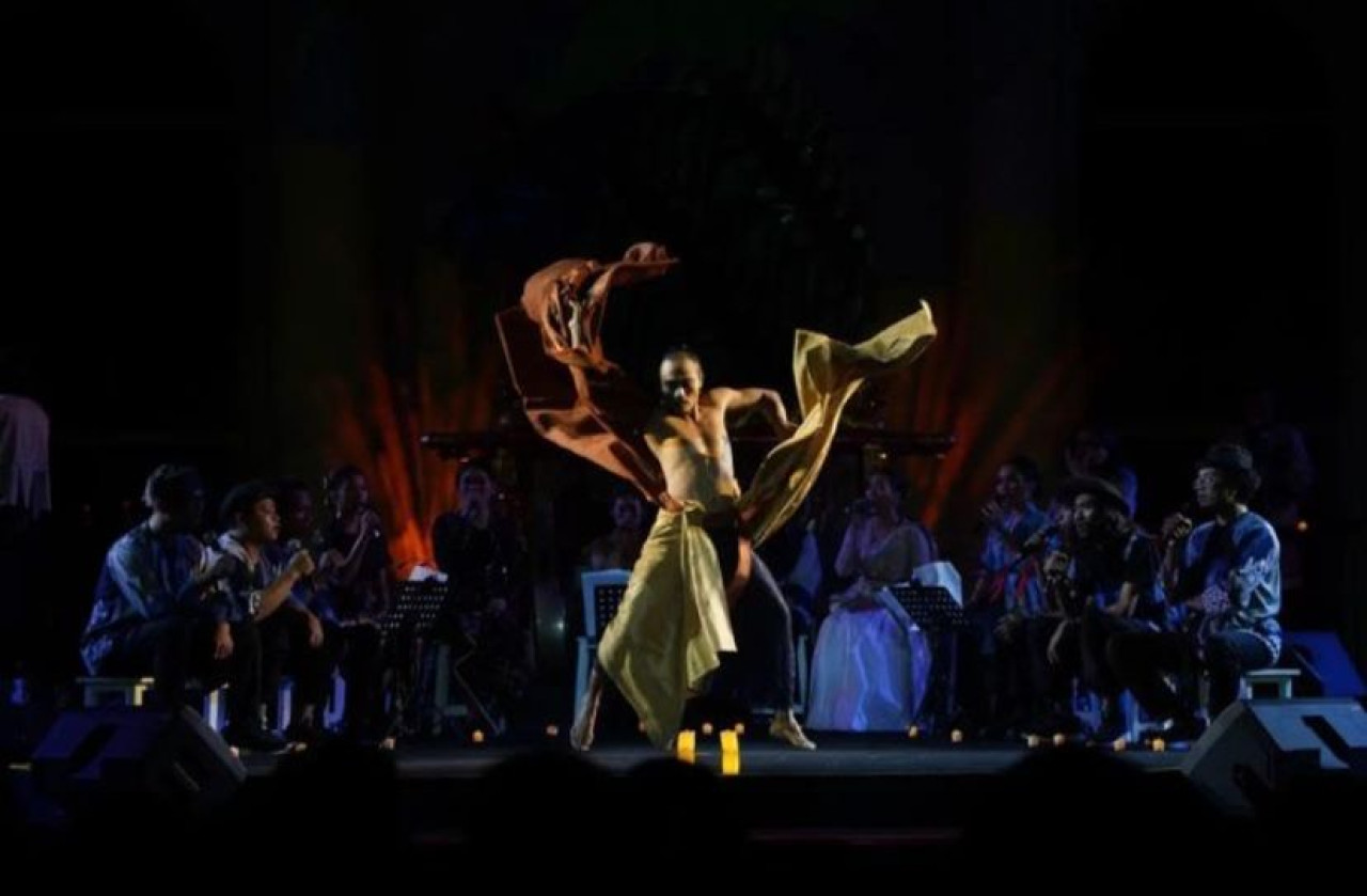 Musik Kontemporer Selendang Biru Tak Pernah Usai Bikin Kagum Warga Pacitan