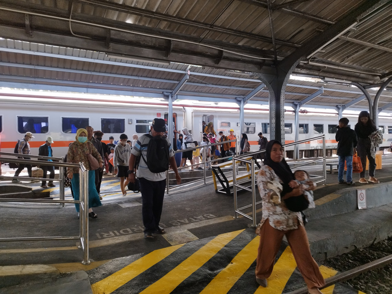 Suasana stasiun Jember (Foto: Humas Daop 9 Jember for jatimnow.com)