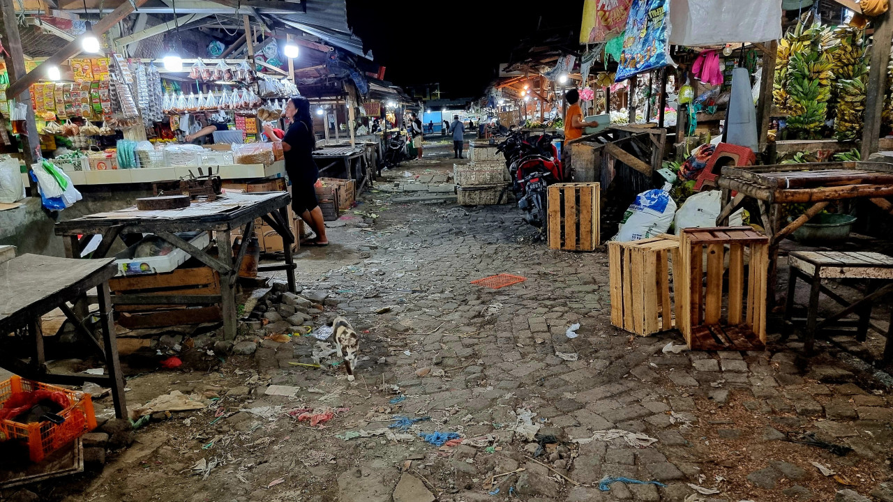 Ketika Pembeli dan Pedagang di Pasar Mangga Dua Surabaya Resah