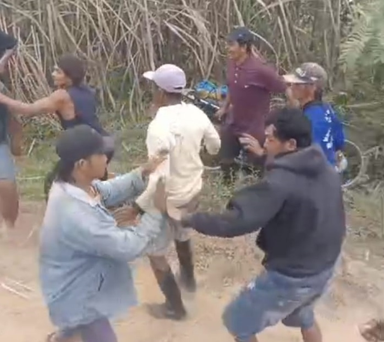 Tangkapan layar peristiwa bentrokan di Blitar. Bramanta Pamungkas