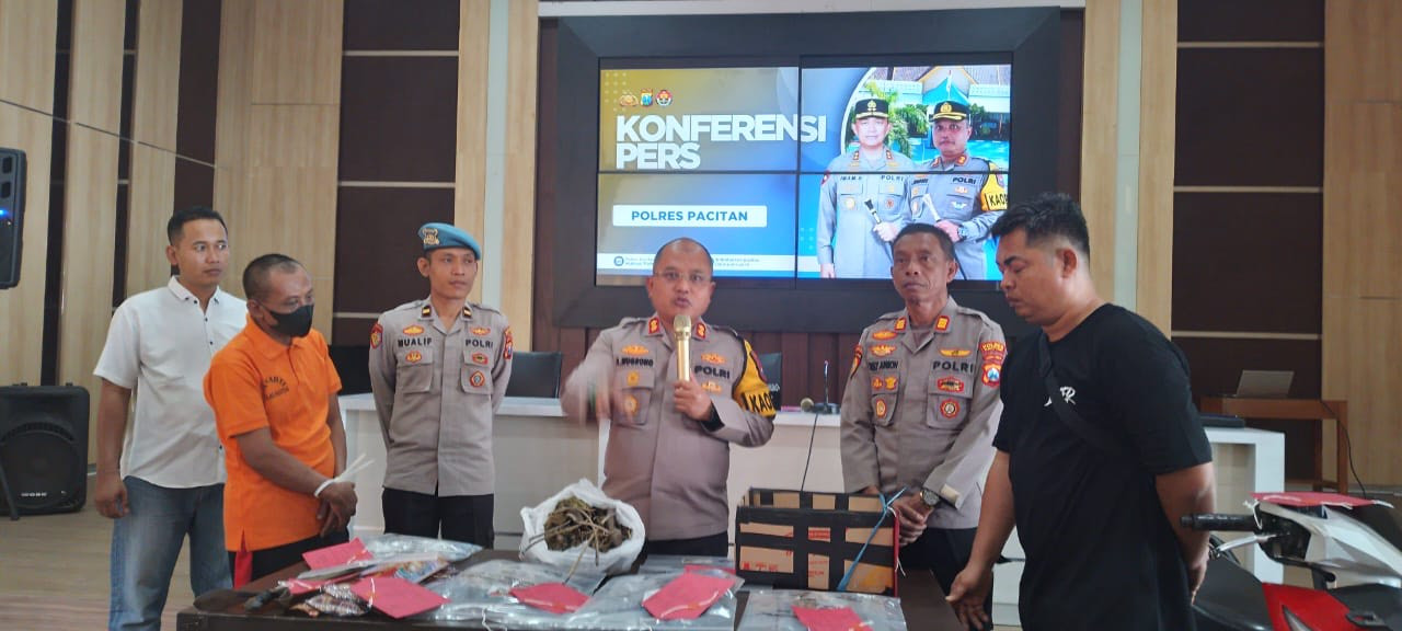 Dukun Pengganda Uang di Pacitan Tipu 14 Orang, Termasuk ASN dan Mantan Kades