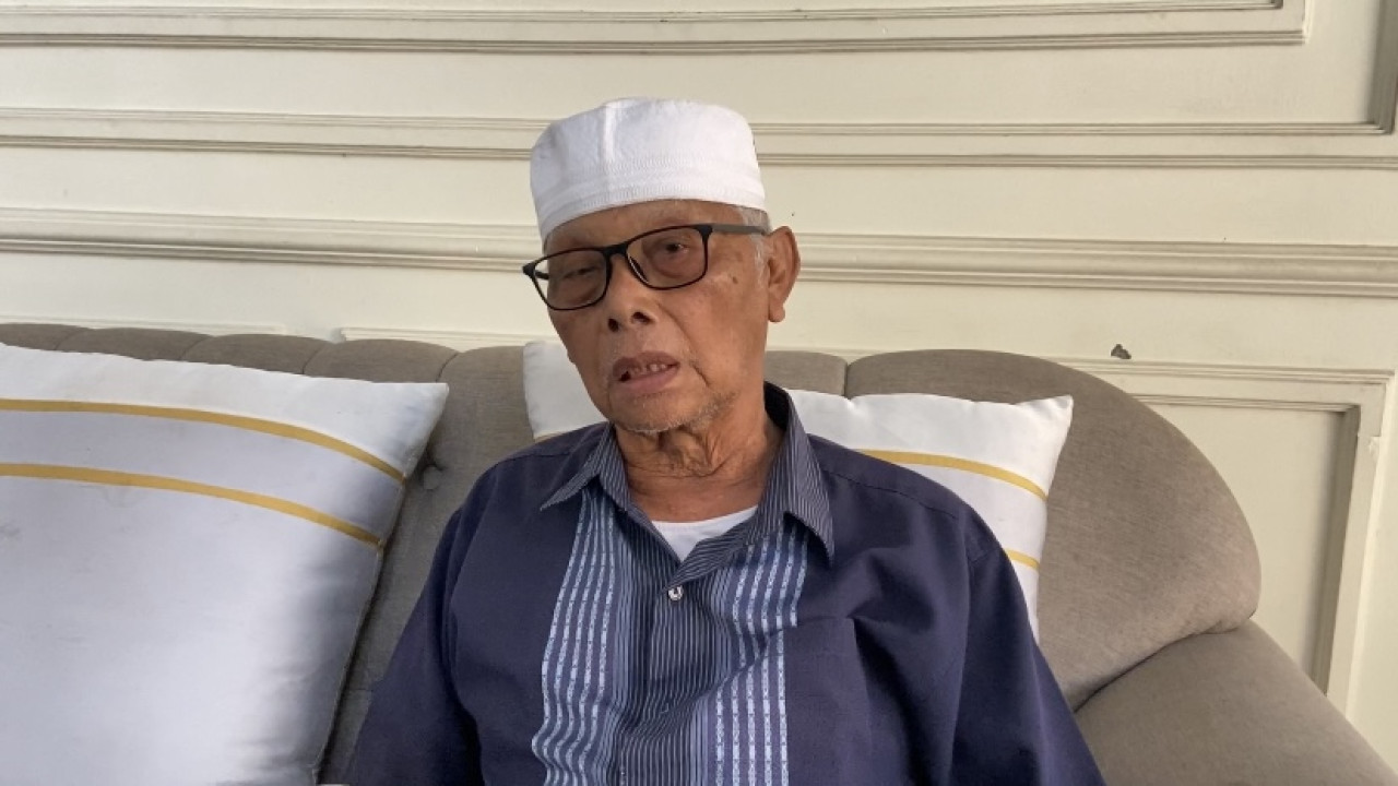 Gus War soal naturalisasi dokter asing. (Foto: Yanuar Dedy/jatimnow.com)