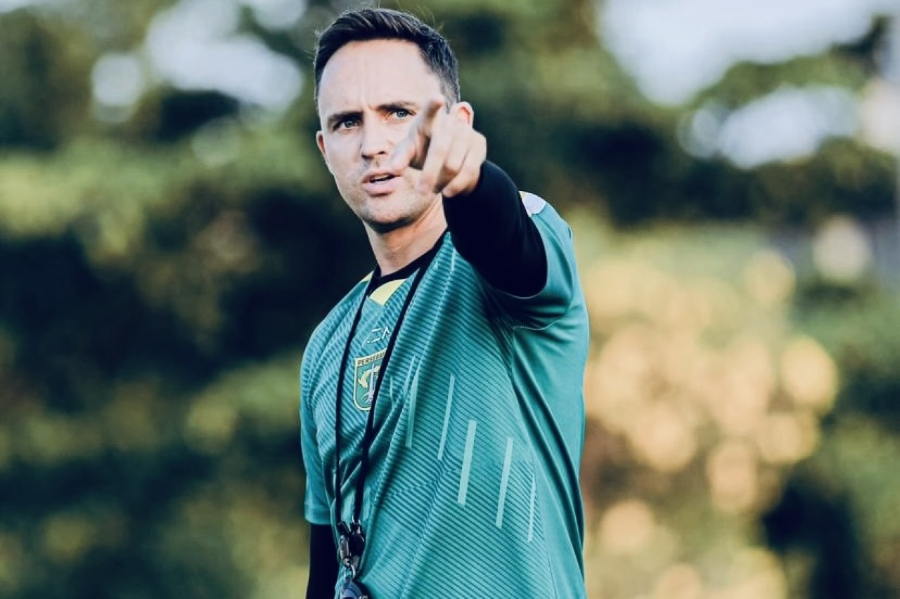 Pelatih Persebaya, Paul Munster. (Foto: PT LIB)