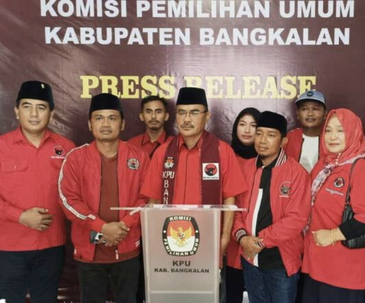 DPC PDIP Bangkalan Respons Pengunduran Diri Mahhud usai Rumah Digeledah KPK