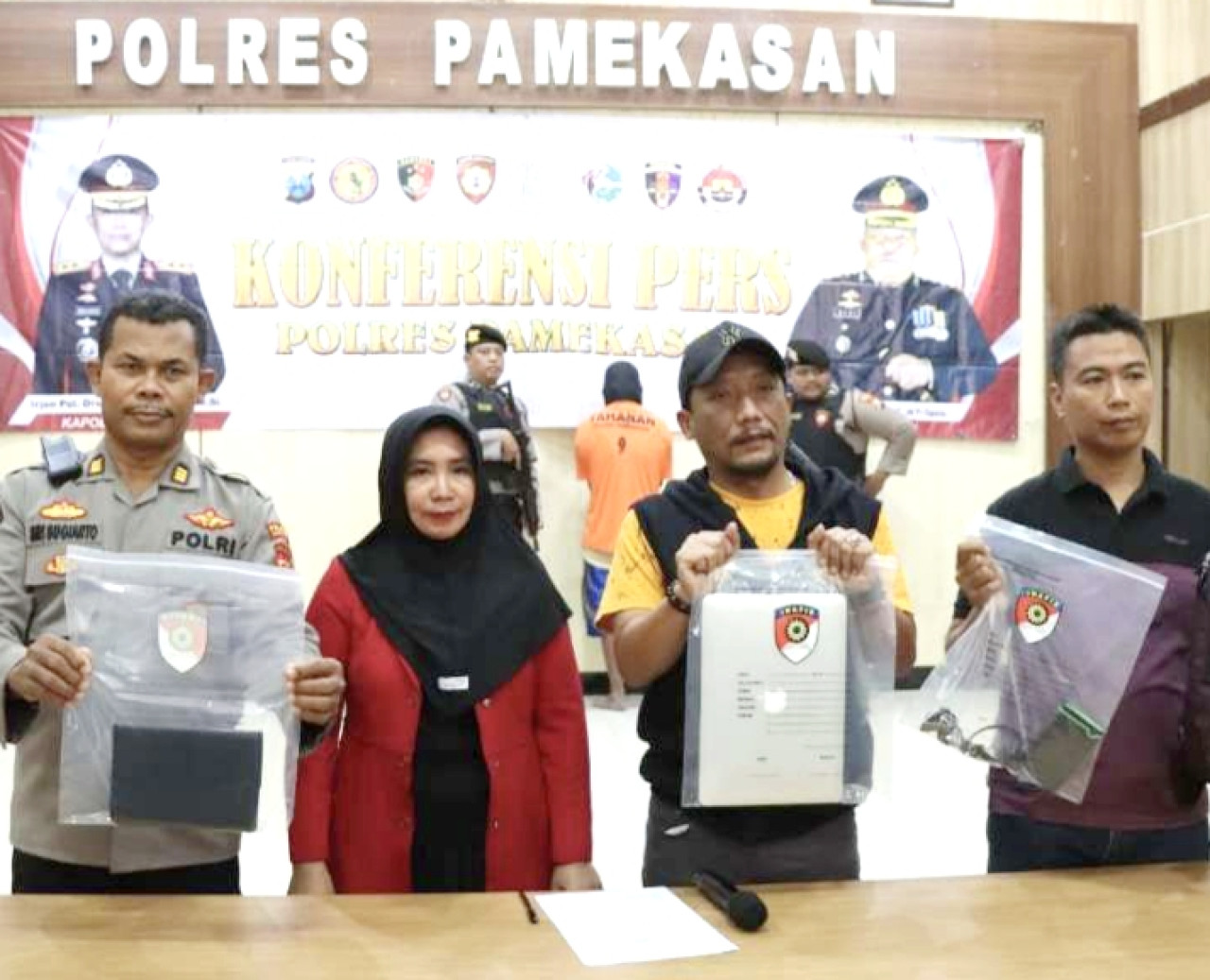 Polisi ungkap kasus pencurian di rumah dr Swiandini Kumala. (Foto: dok Humas Polres Pamekasan for jatimnow.com)
