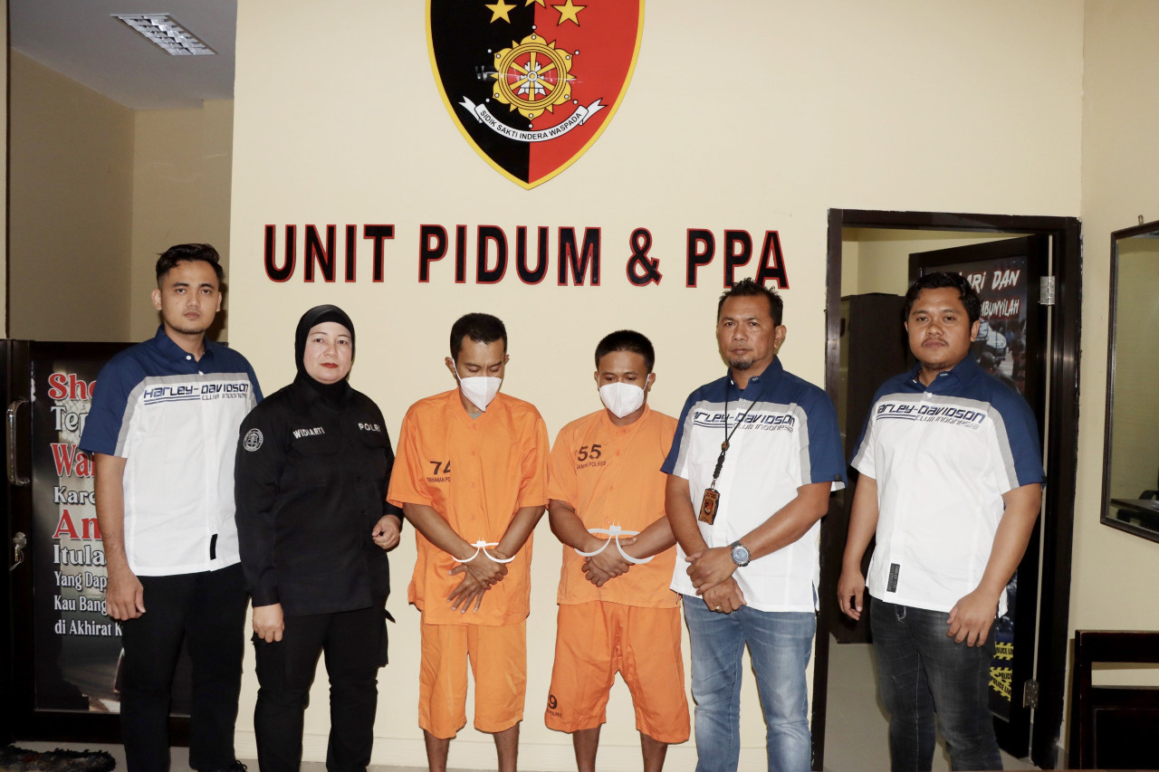 2 Pelaku usai ditangkap polisi. (Foto: Fathor Rahman/jatimnow.com)