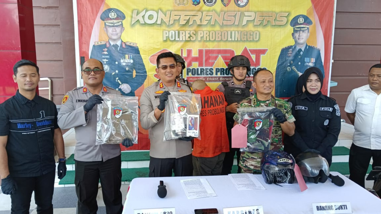 Polisi ungkap kasus penipuan TNI Gadungan di Polres Probolinggo (Foto: Fathol for jatimnow.com)
