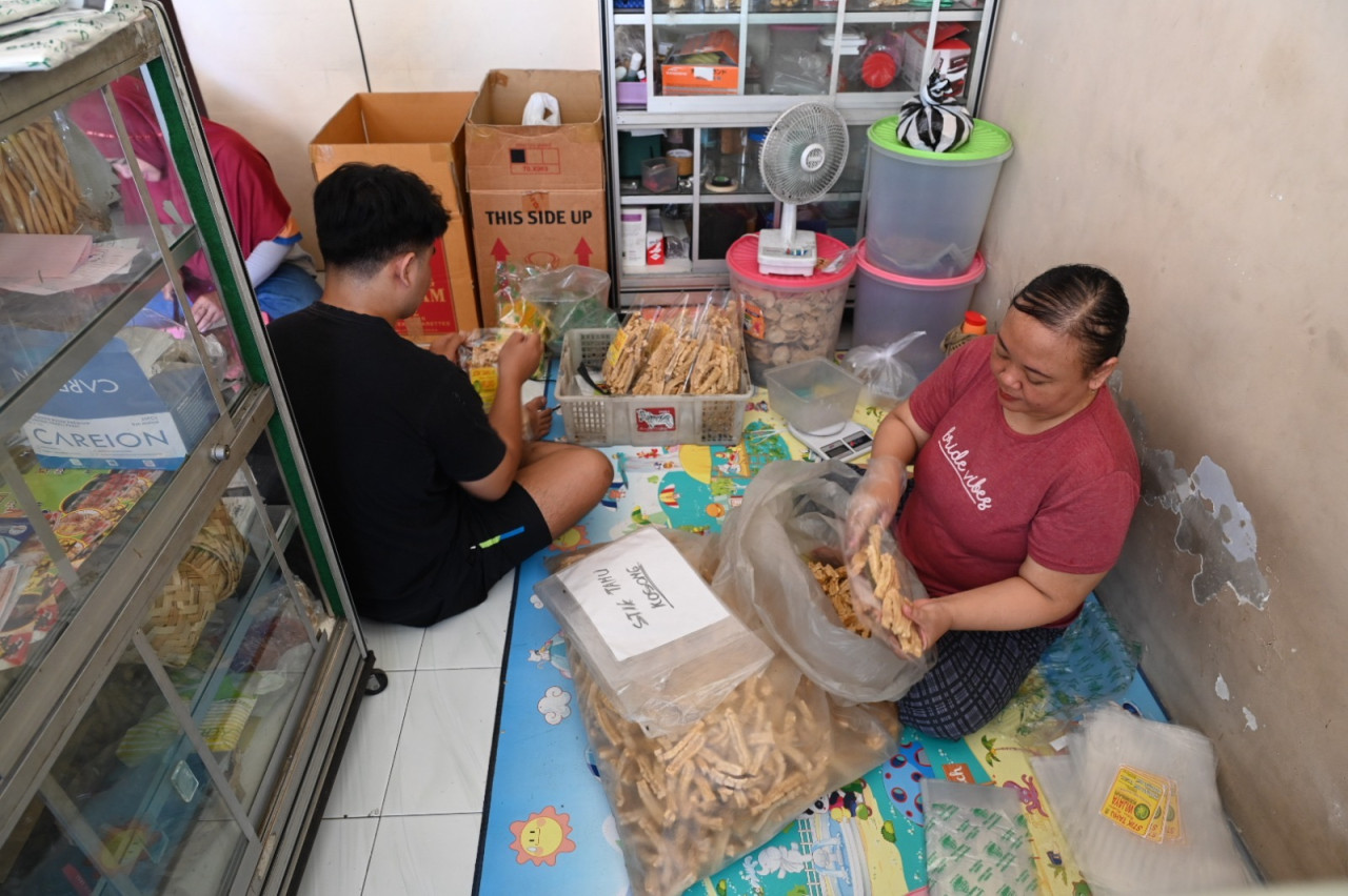 Intip Kreasi Perajin di Kampung Tahu, Kini Oleh-oleh Kediri Banyak Pilihan