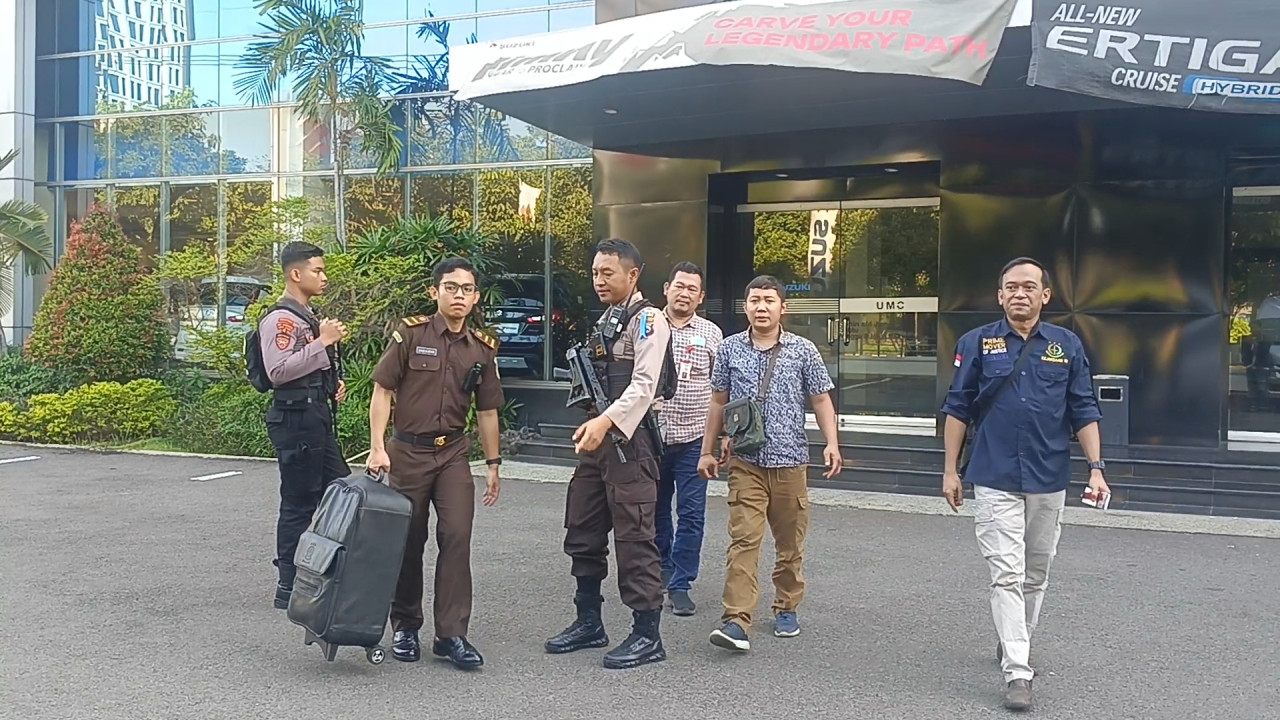 Hasil Penggeledahan Kejari Bojonegoro di Kantor UMC Suzuki Surabaya
