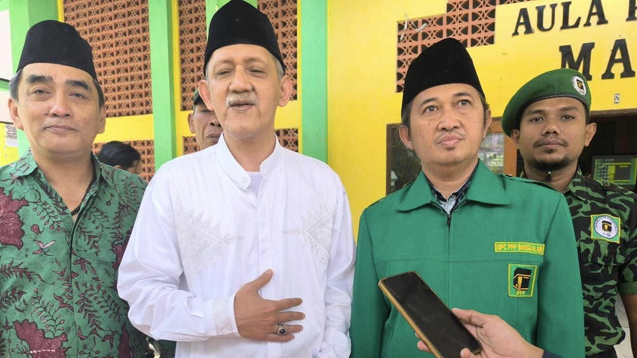 KH. Imam Buchori Kholil bersama Ketua DPC PPP Bangkalan, KH. Hasbullah Muhtarom. (Foto: Fathor Rahman/jatimnow.com)