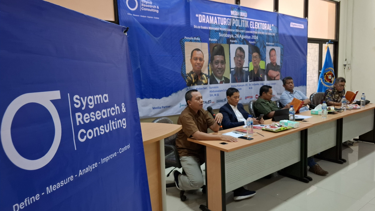 Bedah buku sekaligus peluncuran SRC di Kantor PWI Jatim (Foto: Ni'am Kurniawan/jatimnow.com)