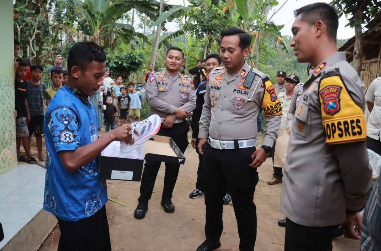 Kata Kapolres Jember soal Pelajar Yatim Piatu Berangkat Sekolah Lari 5 Km