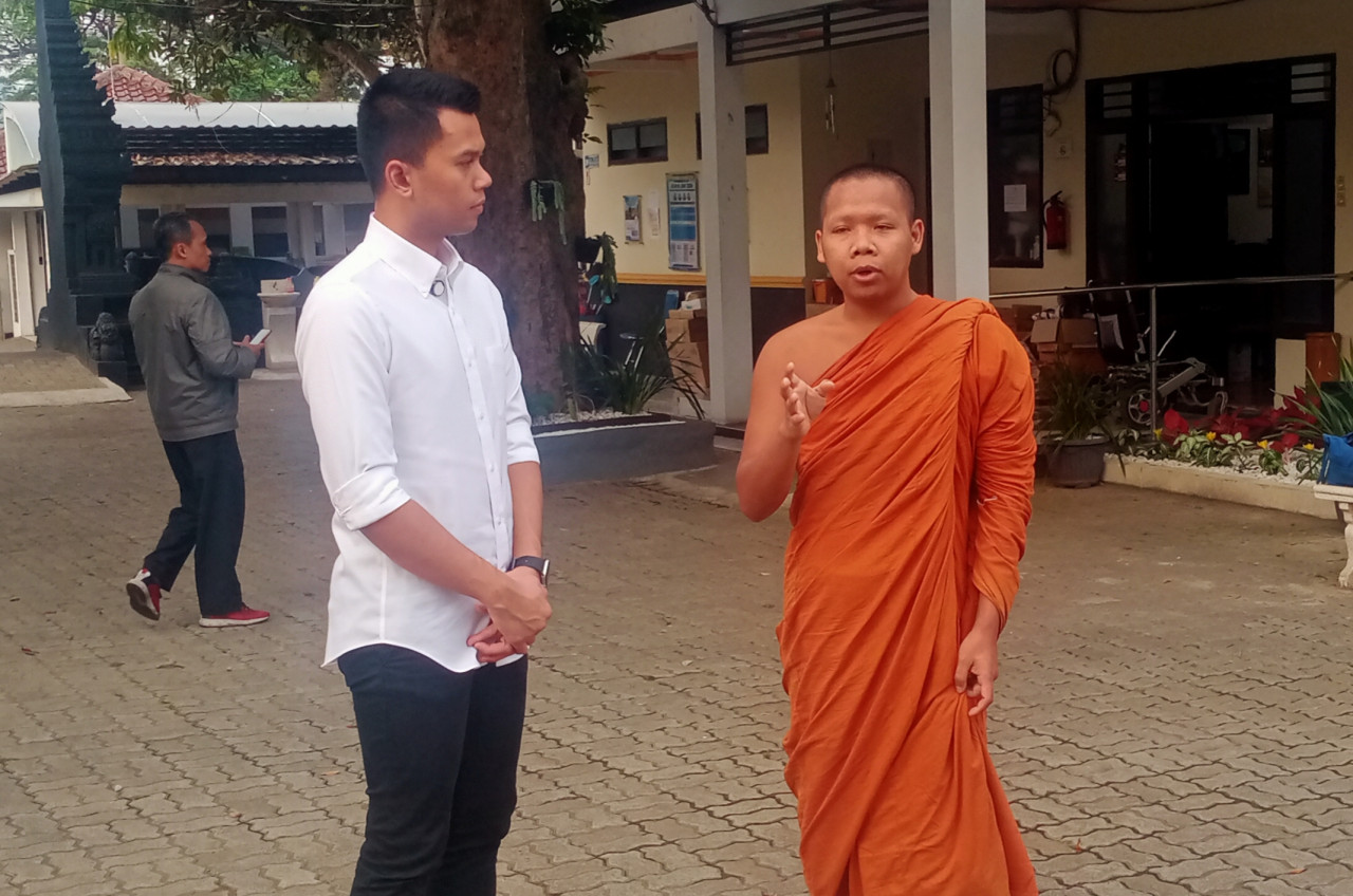 Bacawali Kota Batu Firhando Gumelar Silaturahmi ke Tokoh Agama Buddha
