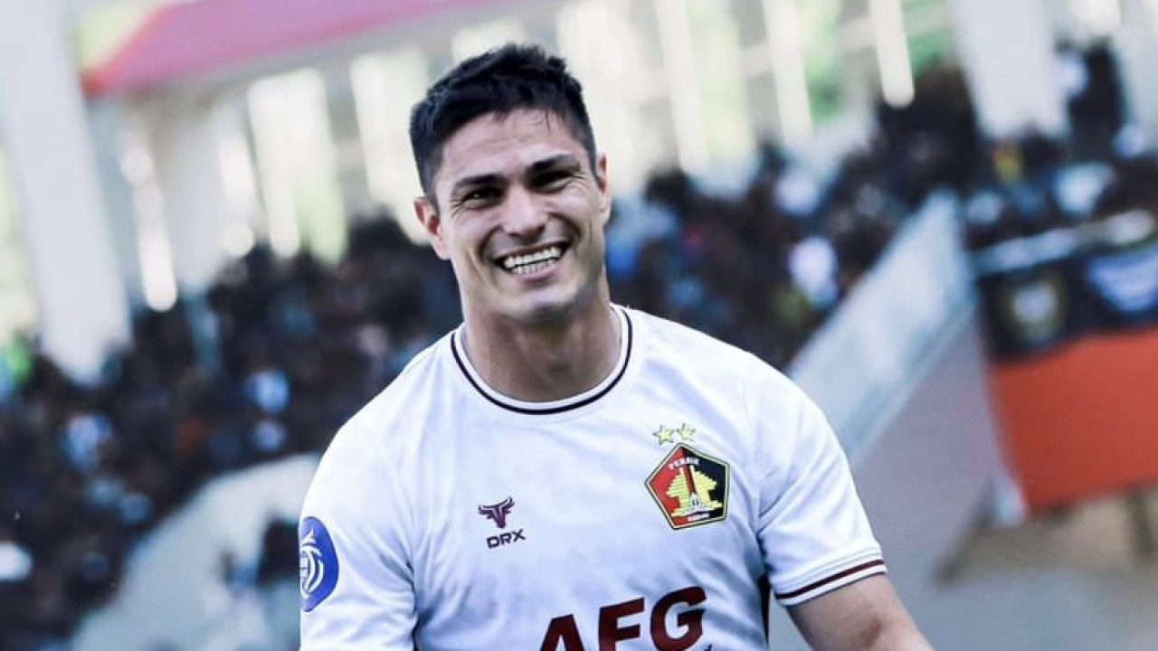 Fergonzi usai cetak gol pertama untuk Persik Kediri. (Foto: Persik Kediri/jatimnow.com)