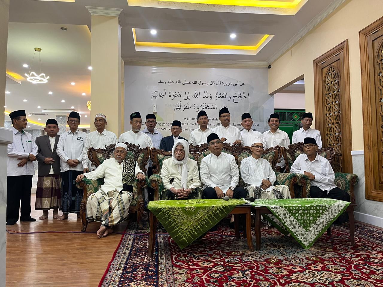 Ketum PBNU KH Yahya Cholil Status bersama Rais Aam PBNU KH Miftachul Akhyar dan sejumlah Kiai Khos (dok Kurniawan for jatimnow.com)