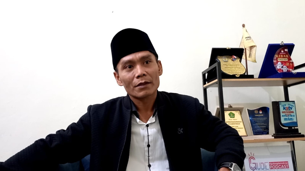 Komisioner KPU Trenggalek, Ali Sadad. (Foto: Bramanta Pamungkas/jatimnow.com)