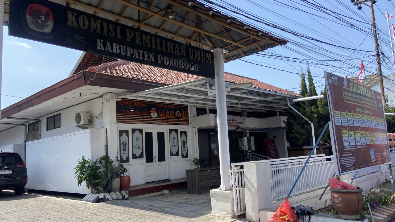 Kantor KPU Ponorogo (Foto: Ahmad Fauzani/jatimnow.com)