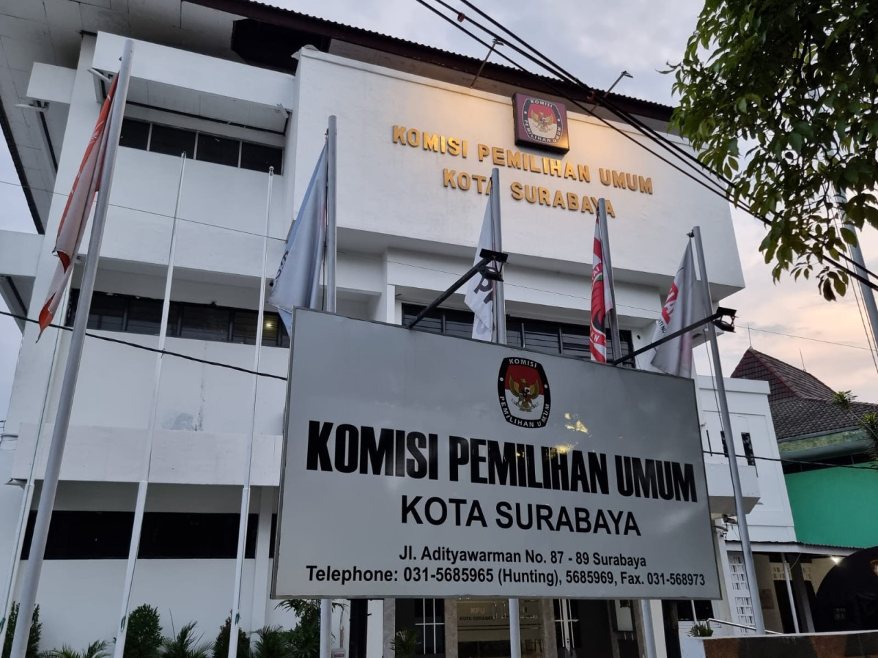 Kantor KPU Surabaya. (Foto: dok. jatimnow.com)