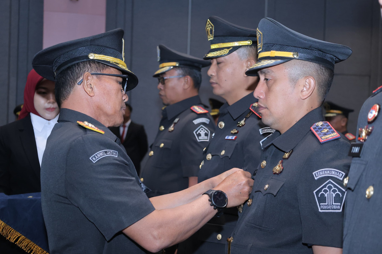 Pelantikan kepala UPT Pemasyarakatan beserta pejabat manajerial dan nonmanajerial. (Foto: Humas Kemenkumham Jatim for jatimnow.com)