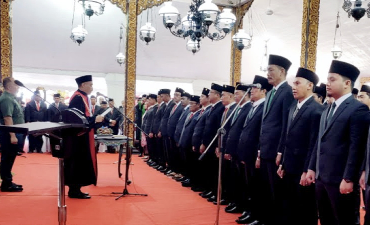 Pelantikan anggota DPRD Sumenep. (Foto: Fathor Rahman/jatimnow.com)