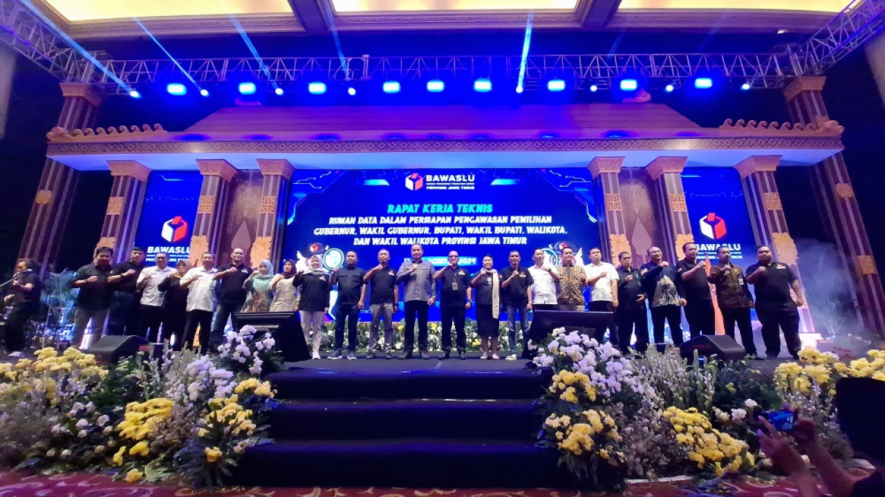 Peresmian Rumah Data Bawaslu Jatim. (Foto: Ni'am Kurniawan/jatimnow.com)