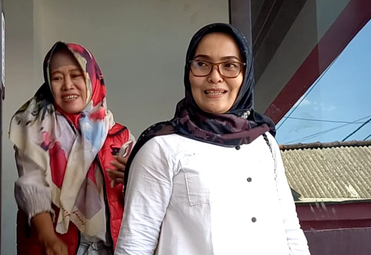Susilowati saat berpamitan mundur dari Ketua DPC PDIP Tulungagung. (Foto: Bramanta Pamungkas/jatimnow.com)