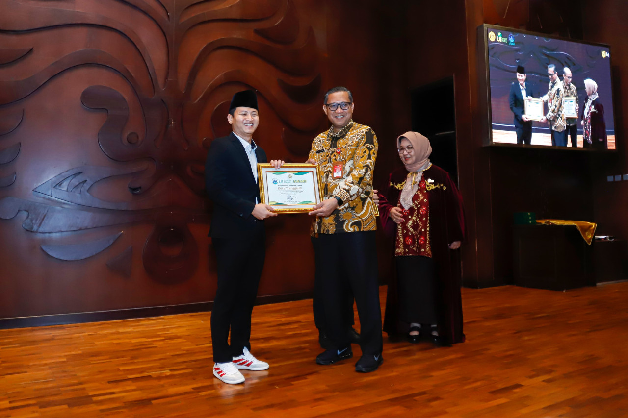 Trenggalek Terima Penghargaan dari UI GreenCityMetric 2024, Peserta Baru Terbaik